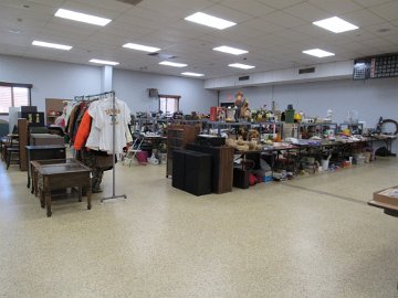 Auctioneer 2 sale setup pics01