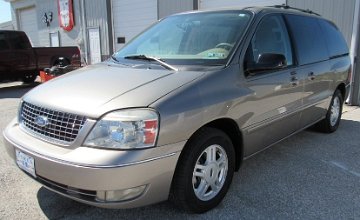 Sale Pictures 01 2005 Ford Minivan