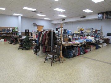 Auctioneer 2 Sale Set Up pics01
