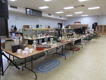 Auctioneer 1 Sale Set Up pics01