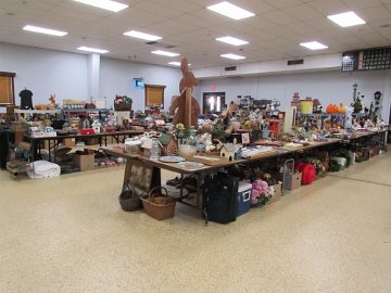 Auctioneer 2 Sale Set Up pics 01