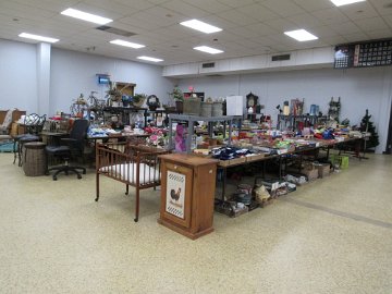 Auctioneer 2 Sale Set Up pics01
