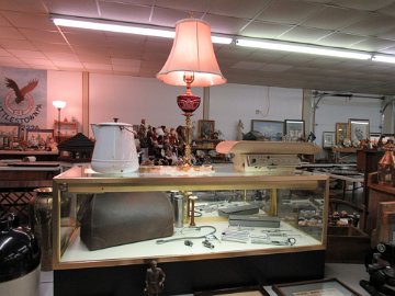 Auctioneer 1 Sale Set Up pics02