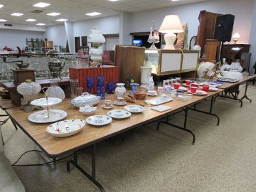 Auctioneer 1 Sale Set Up pics02