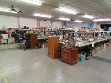 Auctioneer 2 Sale Set Up pics