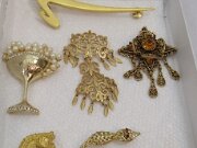 053026jewelrypic002