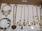 053026jewelrypic018